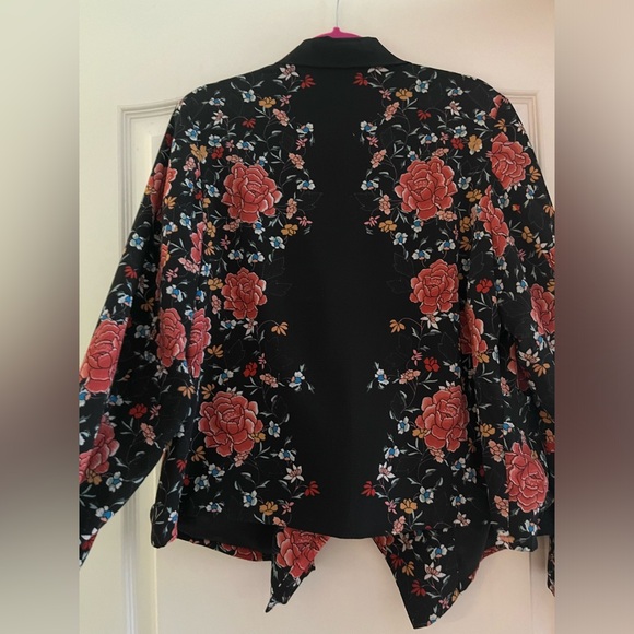 City Chic Rose Floral Slouchy Blazer - Picture 5 of 6
